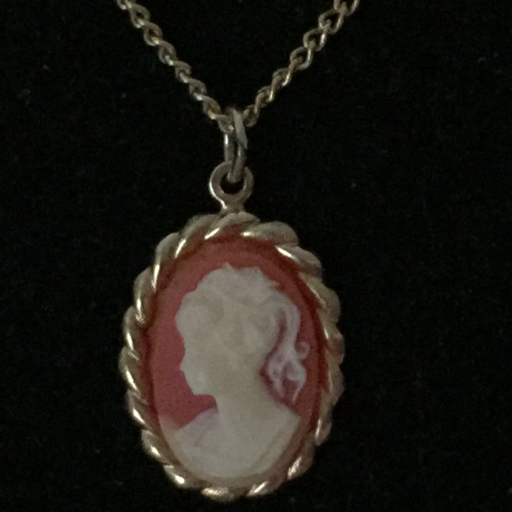 Avon necklace